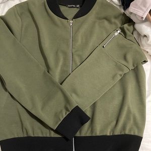 Boohoo green bomber jacket lightweight